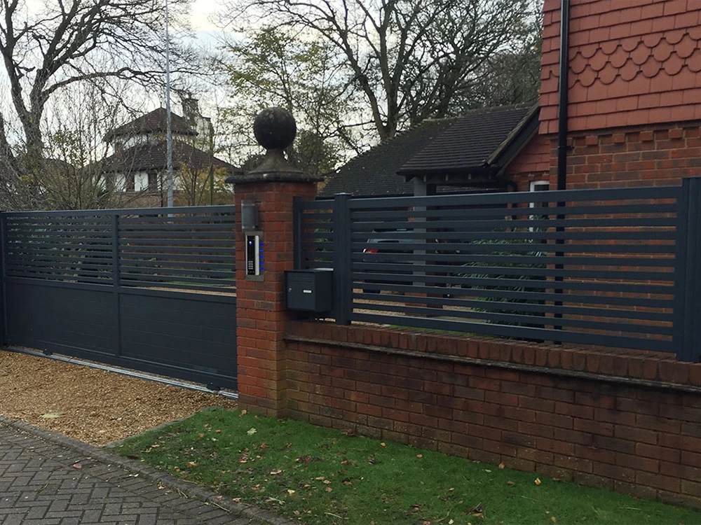 Aluminum Sliding Gate