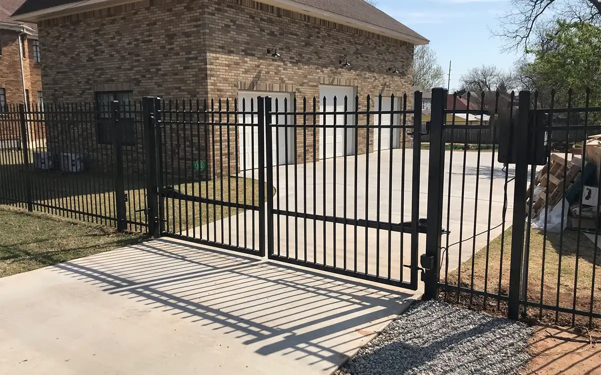 Double Swing Gate