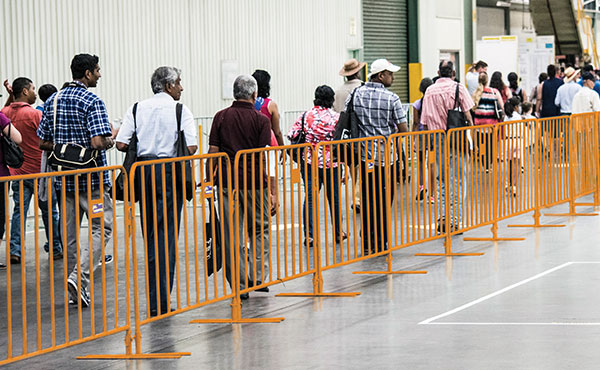 metal crowd control barrier