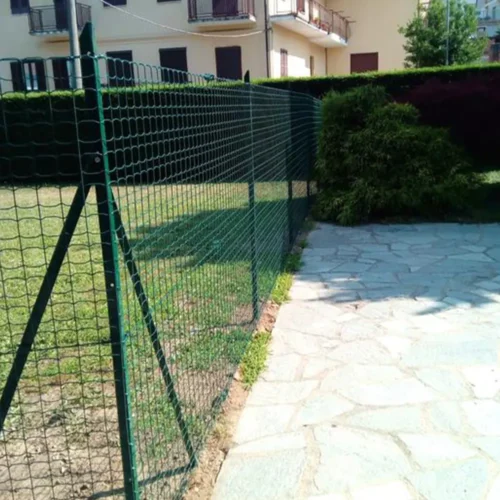 Decoplax Wire Mesh Fence