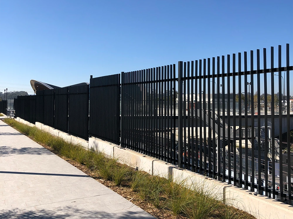 metal vertical slat fences