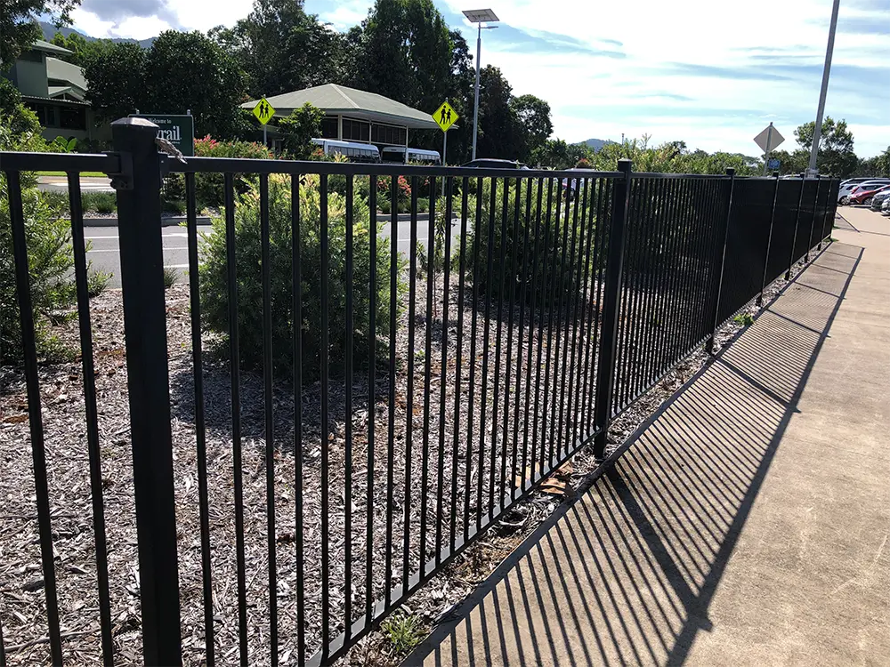 Flat Top Fence