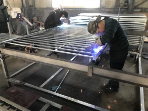 Flat Top Fence Production Process - Welding