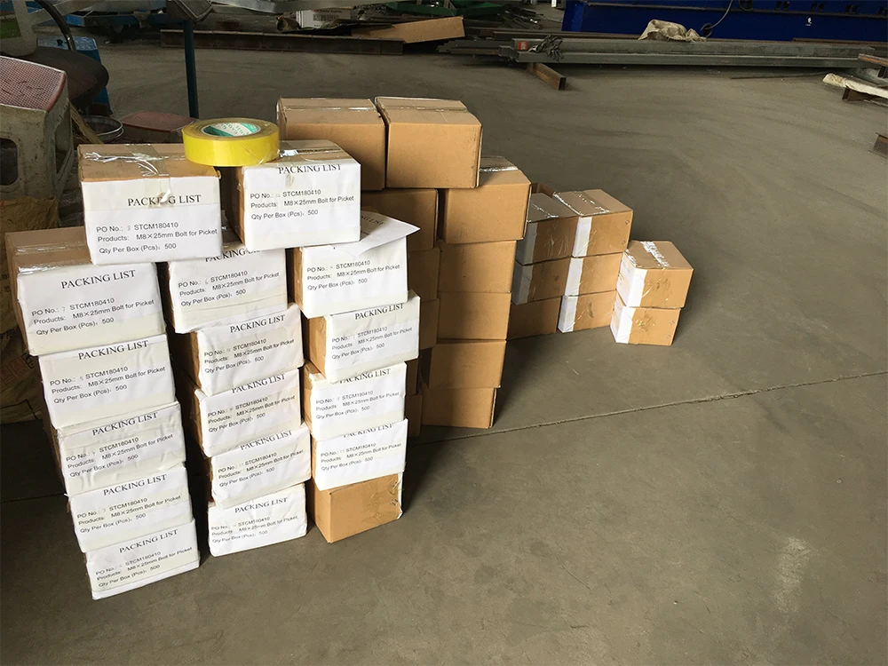 Fence Accessories Packing